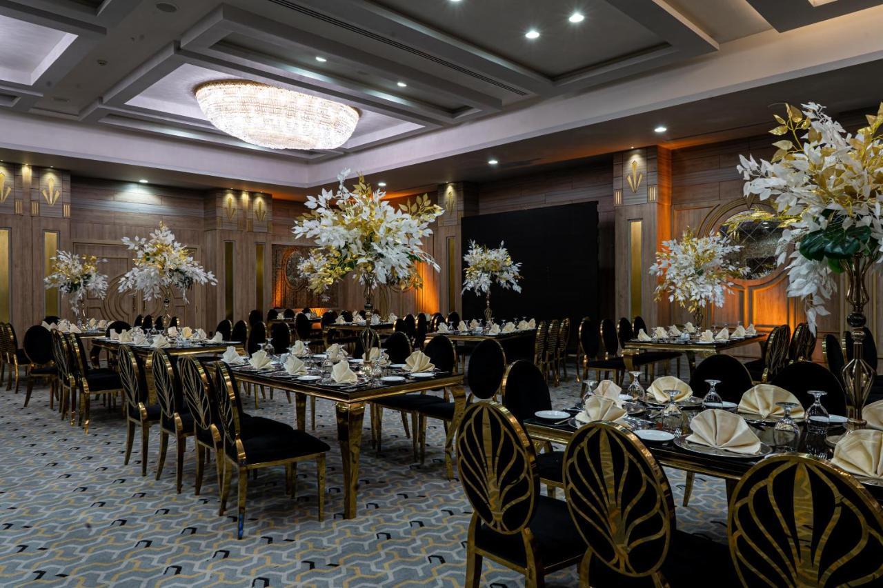 Отель Triumph Plaza 4*